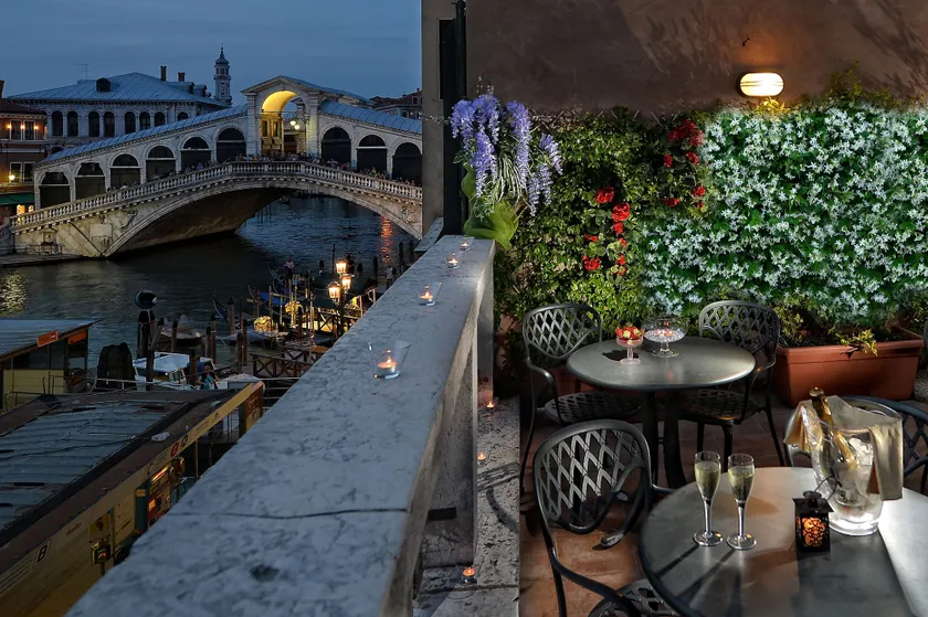 Hotel Rialto - Image 1