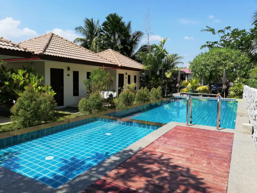 Laemsai Resort - Image 1