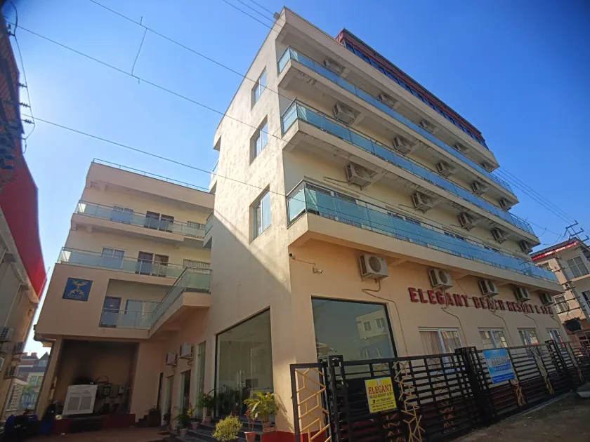 Elegant Beach Resort - Image 1