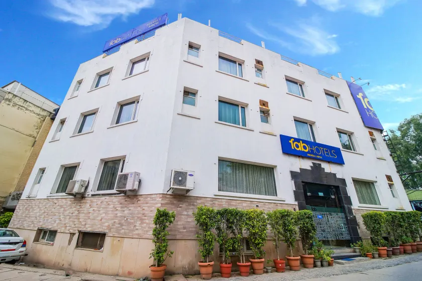 FabHotel Marble Arch - Image 1