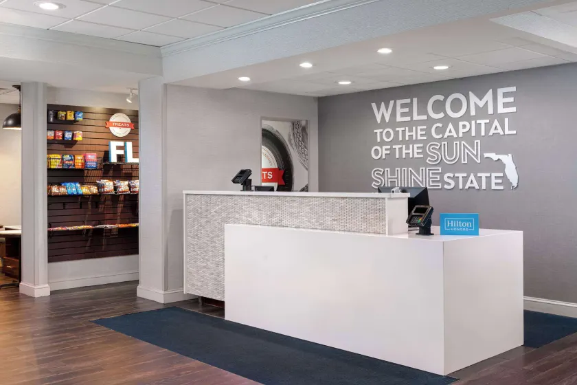 Hampton Inn Tallahassee-Central - Image 1