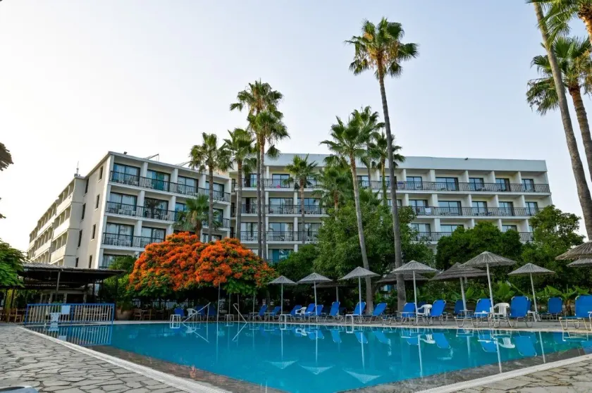 Veronica Hotel - Image 1