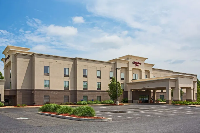 Hampton Inn Clearfield - Image 1