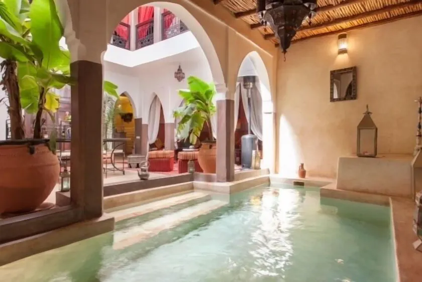 Dar Kamar Zamane - Adults Only - Image 1