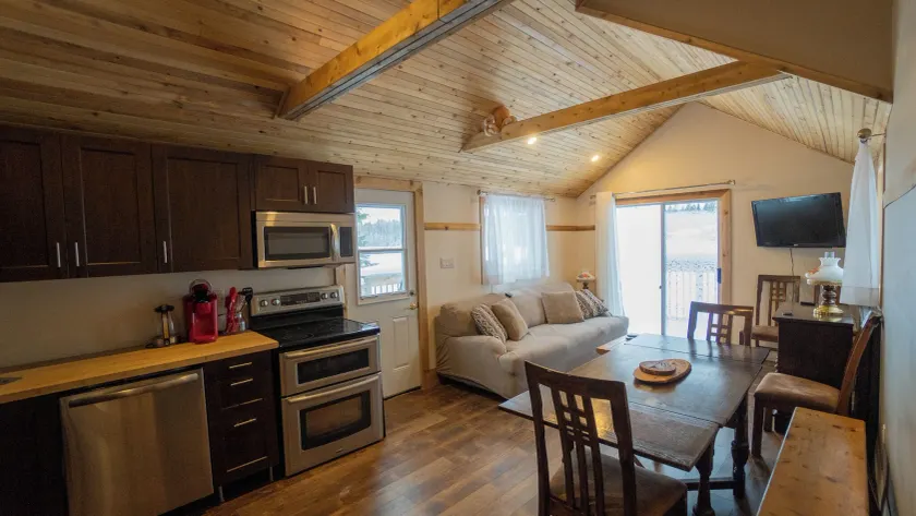 Echo Beach Cottage - Image 1