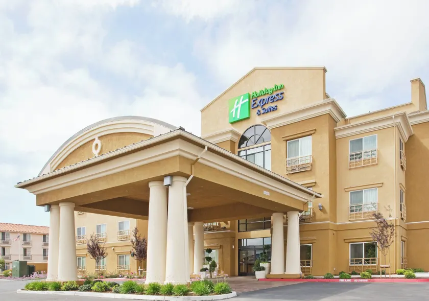 Holiday Inn Express & Suites Salinas by IHG - Image 1