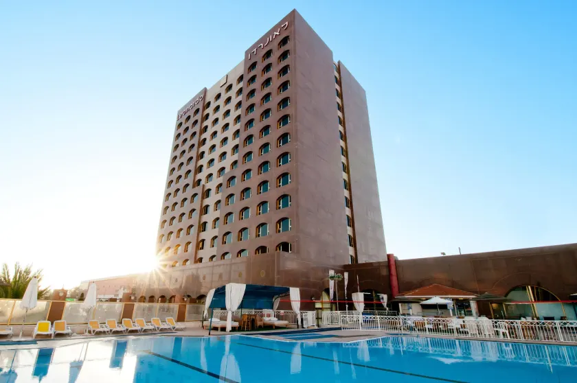 Leonardo Hotel Negev - Image 1