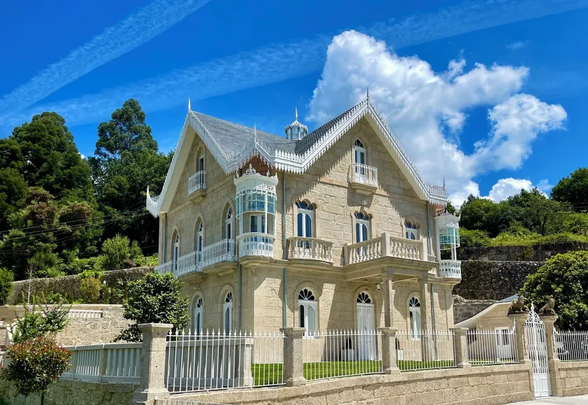 Villa Boutique 1880-Romantic Historic Boutique Hotel with Outdoor Jacuzzi - Image 1