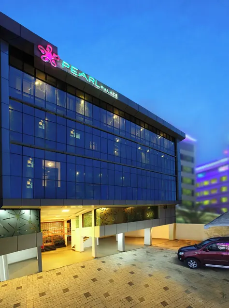 Hotel Pearl Palace - Image 1