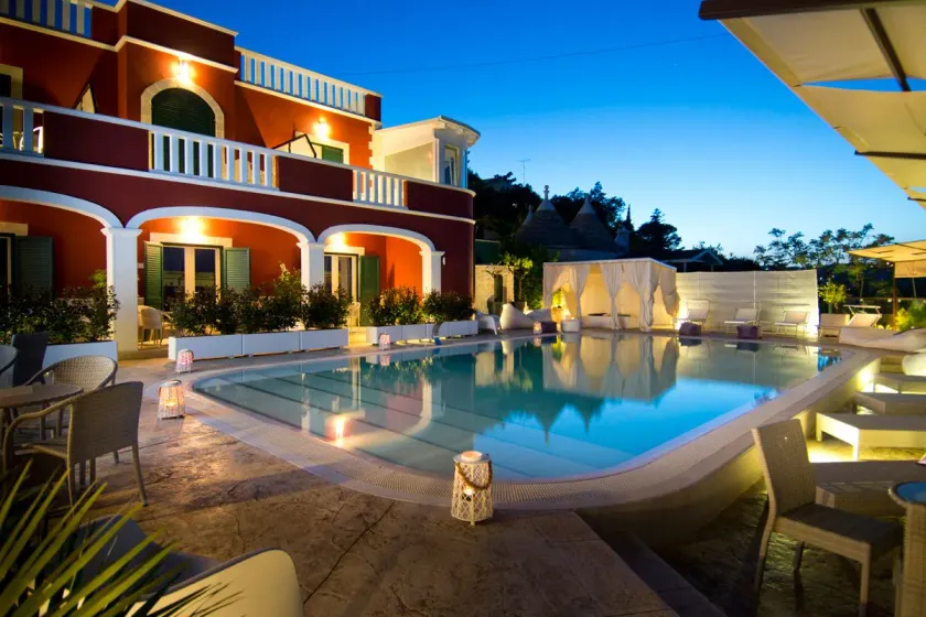 Al Mirador Resort - Image 1