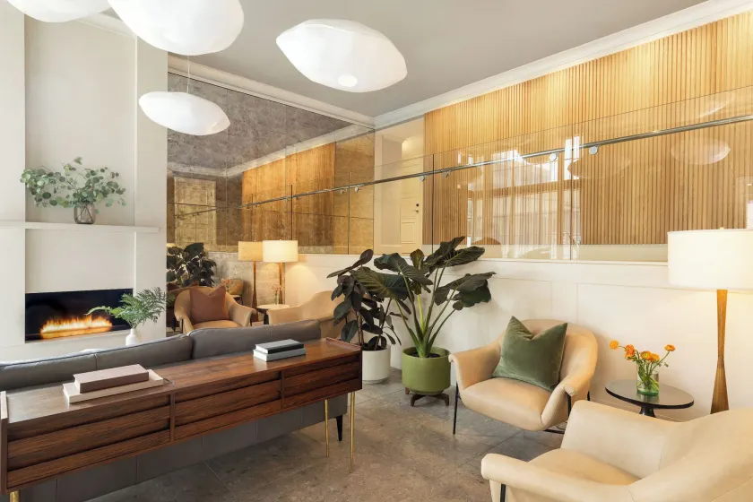 Hotel Veritas - Image 1