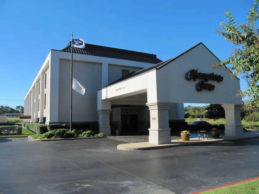 Hampton Inn Lindale/Tyler - Image 1