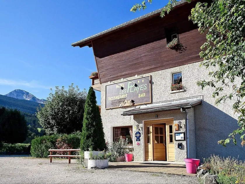 Logis Hotel Les Playes - Image 1