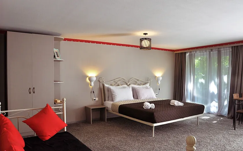 Art Hotel Claude Monet - Image 1