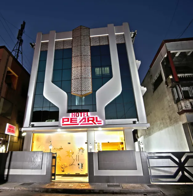 Hotel Pearl - Image 1