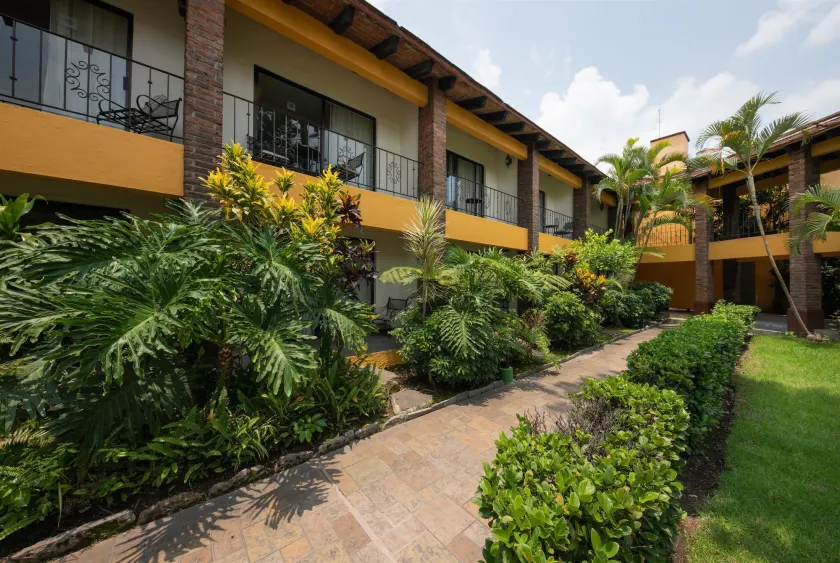 Wyndham Garden Guadalajara Expo Plaza del Sol - Image 1