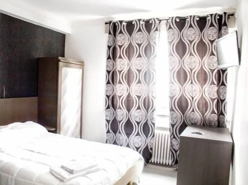 Hotel Le Jardin - Image 1