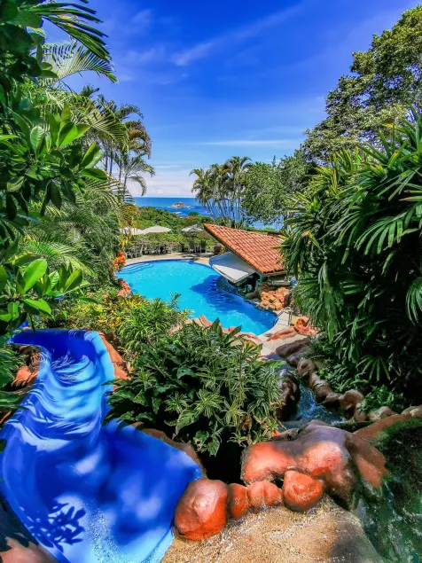 Si Como No Resort & Wildlife Refuge - Image 1