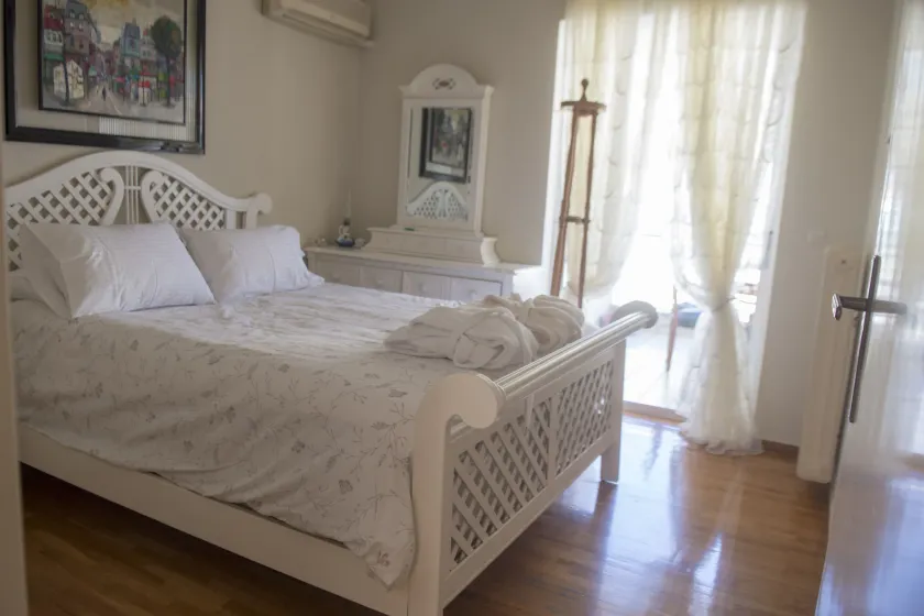 Athens Deluxe Apartment near Acropolis - Image 1