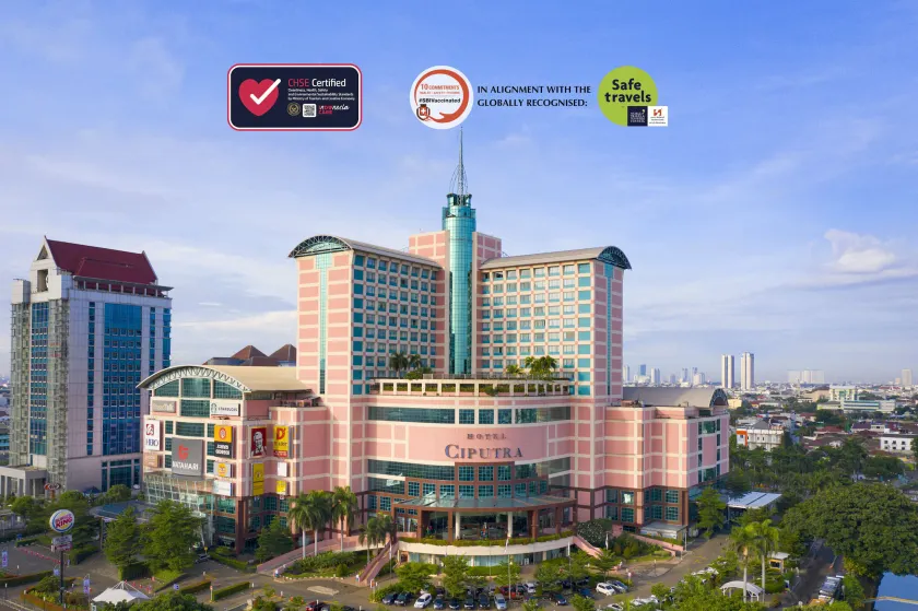 Hotel Ciputra Jakarta managed by Swiss-Belhotel International - Image 1