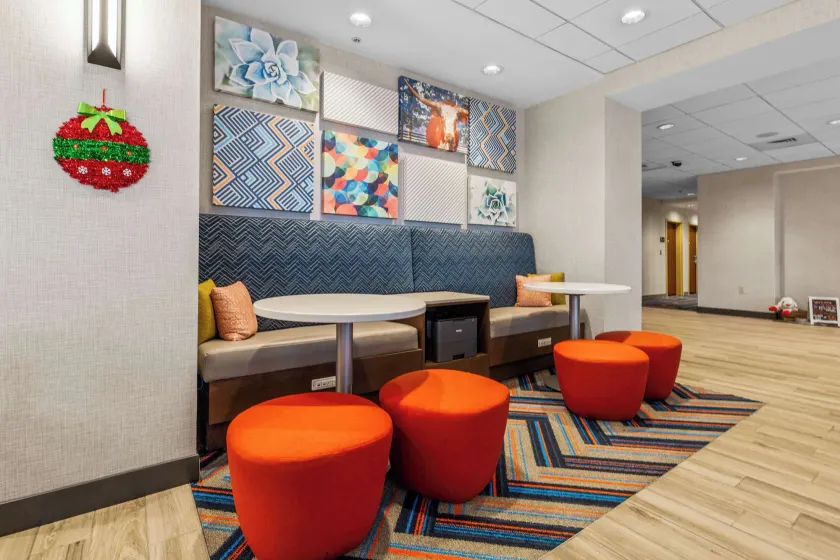 Hampton Inn Temple - Hall