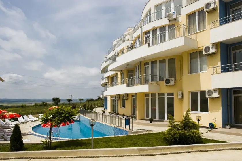 Peaceful Retreat at Sunset Resort Complex, Kosharitsa - Image 1