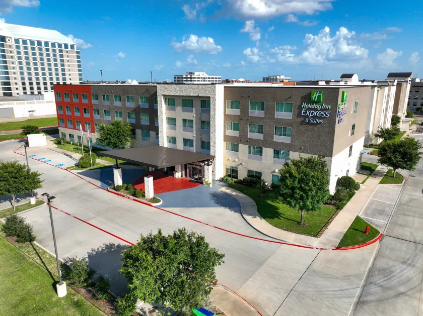 Holiday Inn Express & Suites Dallas NW - Farmers Branch by IHG - Image 1
