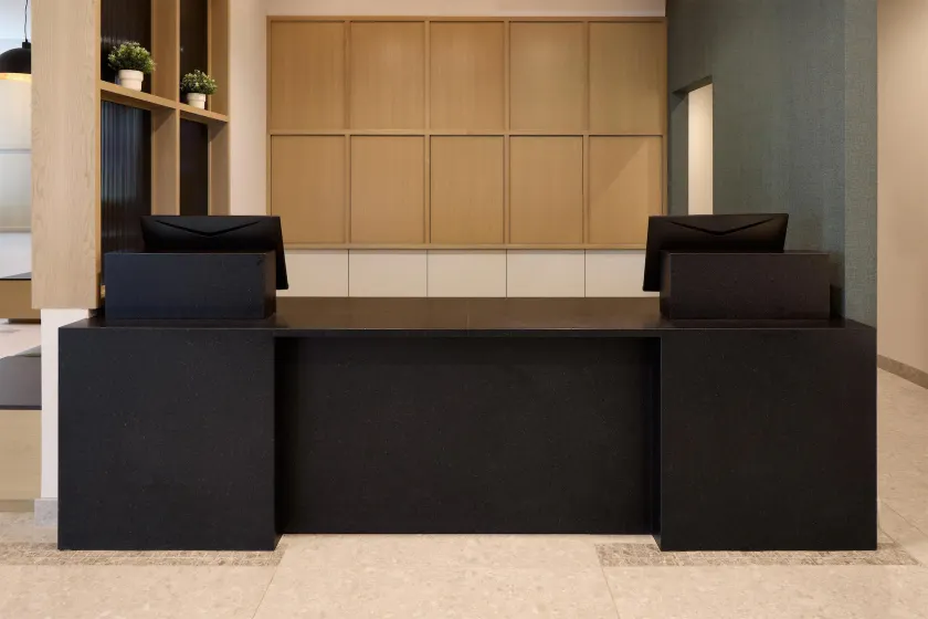 Hyatt Place Montreal Airport - Hall