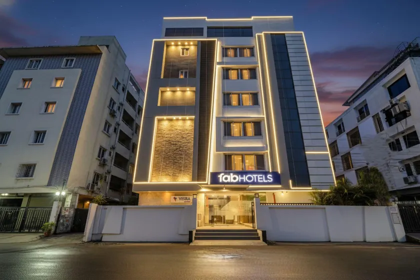 FabHotel Prime Veeraj Suites- Nr Skyview10, Lumbini Avenue, Gachibowli - Image 1