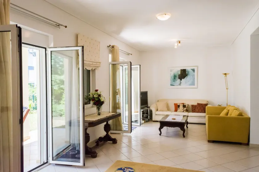 Family House near the Beach - Image 1