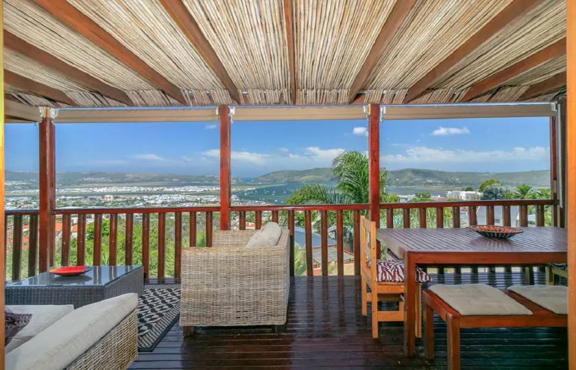 Knysna Lodge - Self Catering Accommodation with Woodfired Hot Tub - Image 1