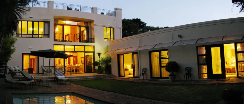 Riversong Guest House - Image 1