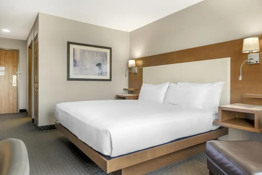 Best Western Plus Woodstock Hotel Conference Centre - Image 1