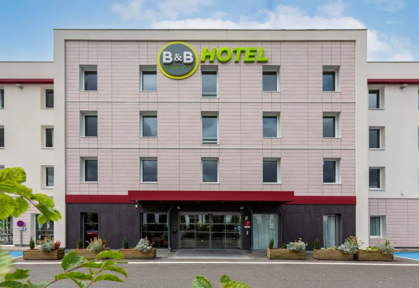 B&B HOTEL CHARTRES Oceane - Image 1