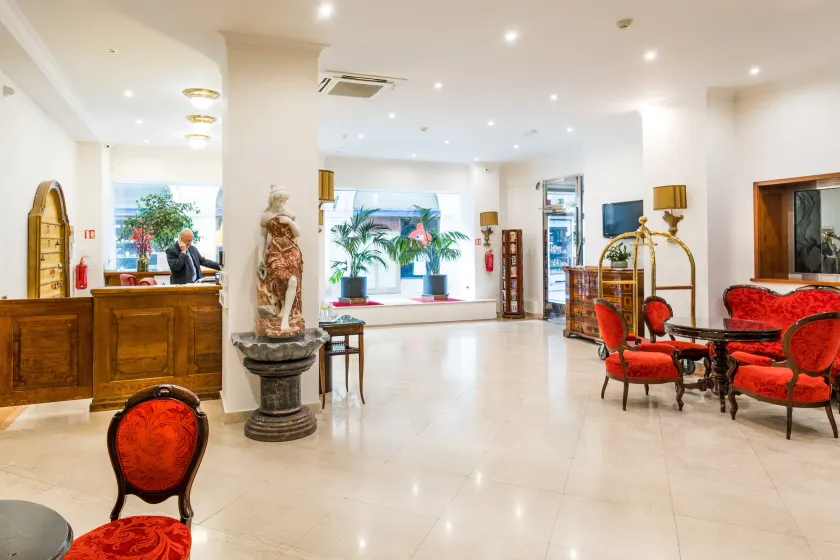 Hotel Leon D´Oro - Zona de estar del vestíbulo