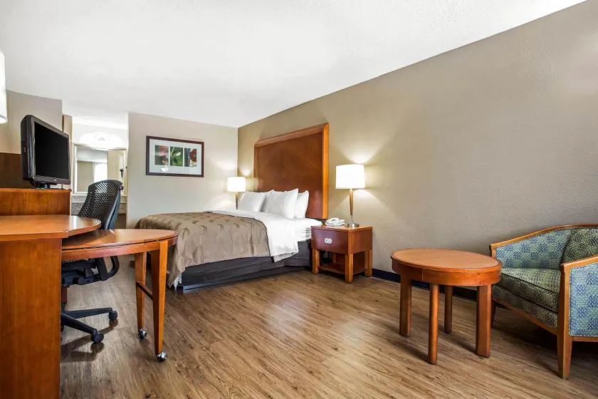 Quality Inn & Suites University Area - Image 1