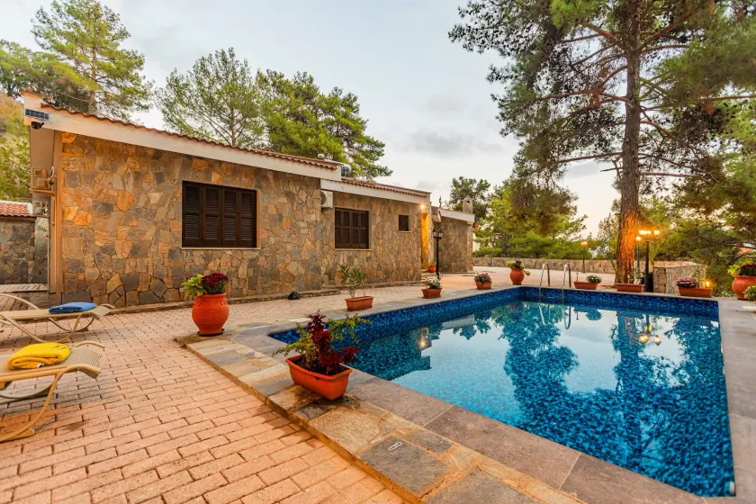 Villa Penelope Platres - Image 1