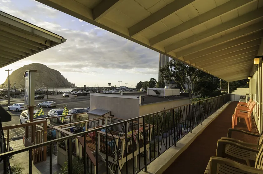 Bayfront Inn - Image 1