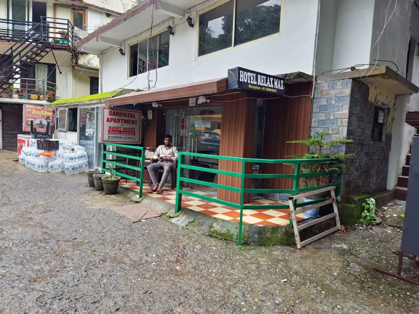 Hotel Relax Max Sariyatal Nainital - Image 1