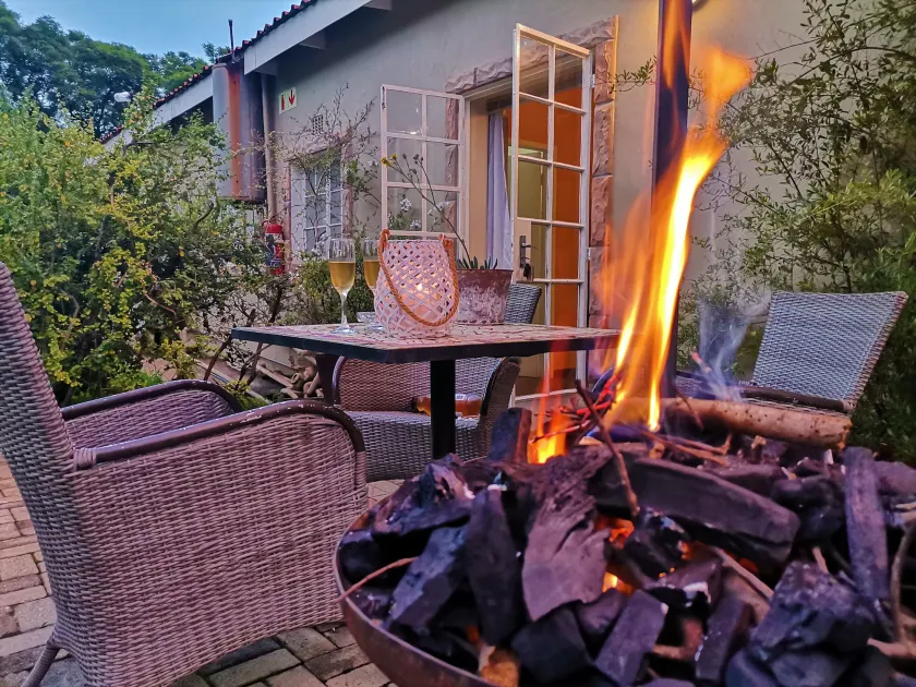 Sagewood Cottage for 2 People With Wonderful Private Terrace in Garden! - Image 1