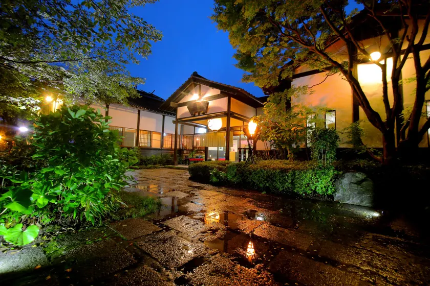 Sakura Sakura Onsen - Image 1