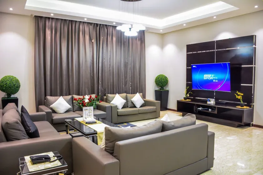Ruru Tower Luxury Apartment - Image 1