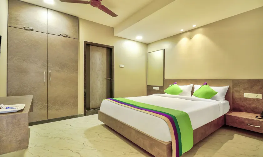 Treebo Sriz Cozy Seethamadhara - Image 1