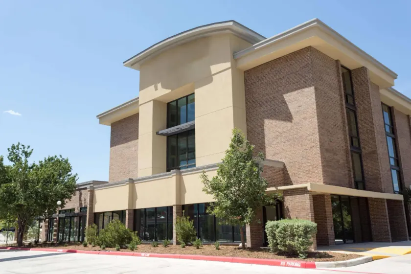 Heritage Inn & Suites San Antonio Airport, Trademark Wyndham - Image 1