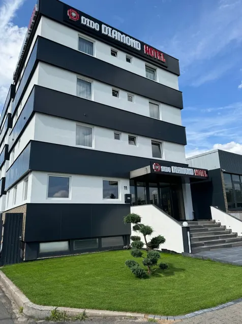 DiDo Diamond Hotel - Image 1