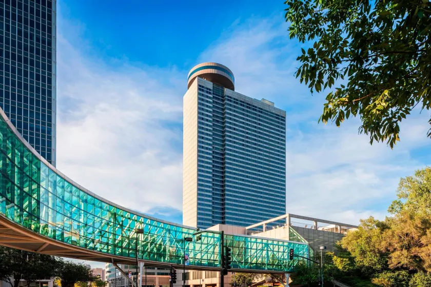 Sheraton Kansas City Hotel at Crown Center - Image 1