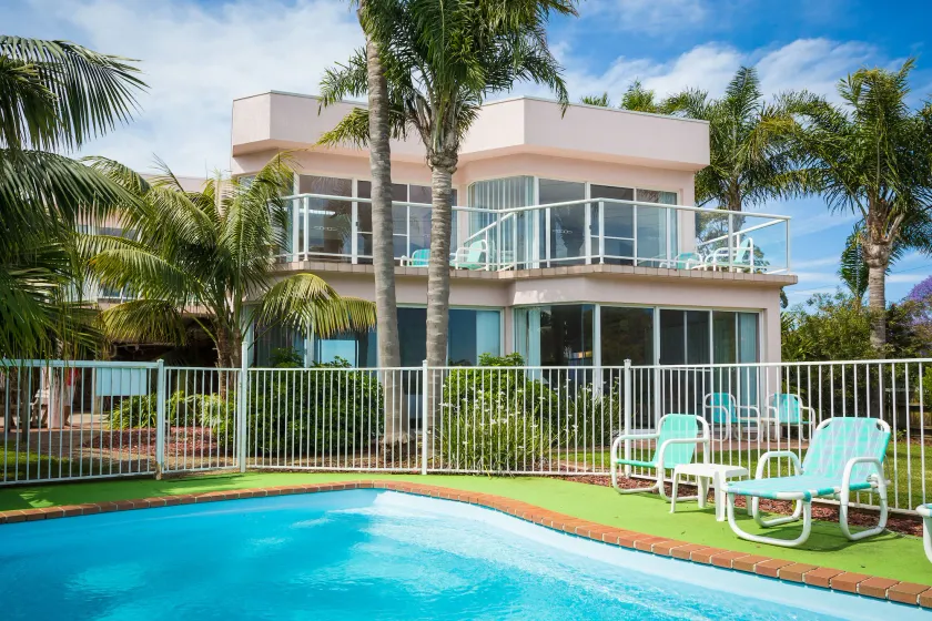 Beach Street Apartments - Image 1