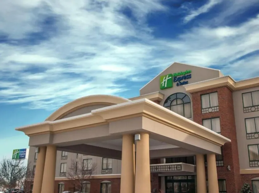 Holiday Inn Express & Suites Buffalo Airport by IHG - Image 1