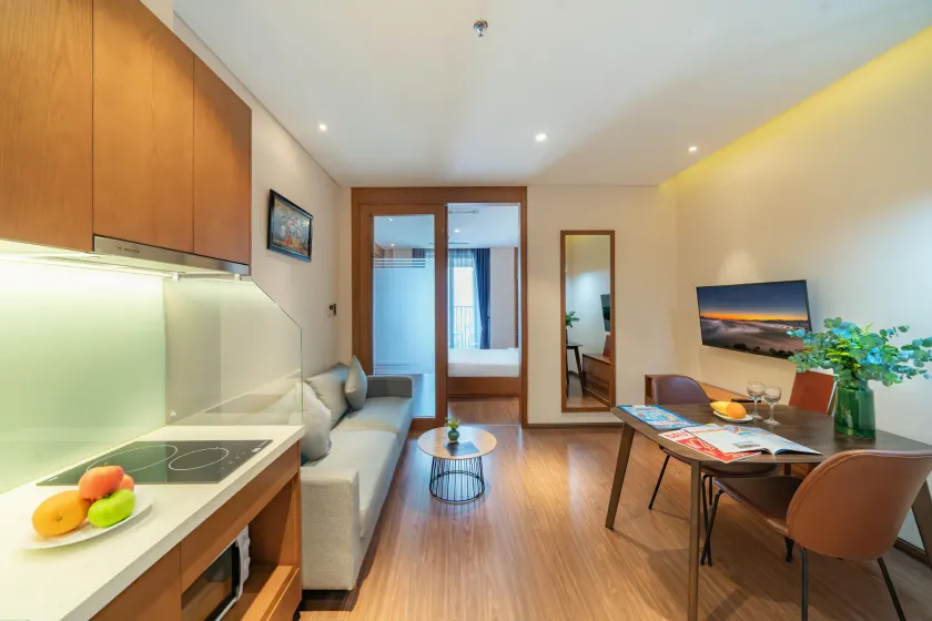 DHTS Business Hotel & Apartment - Image 1