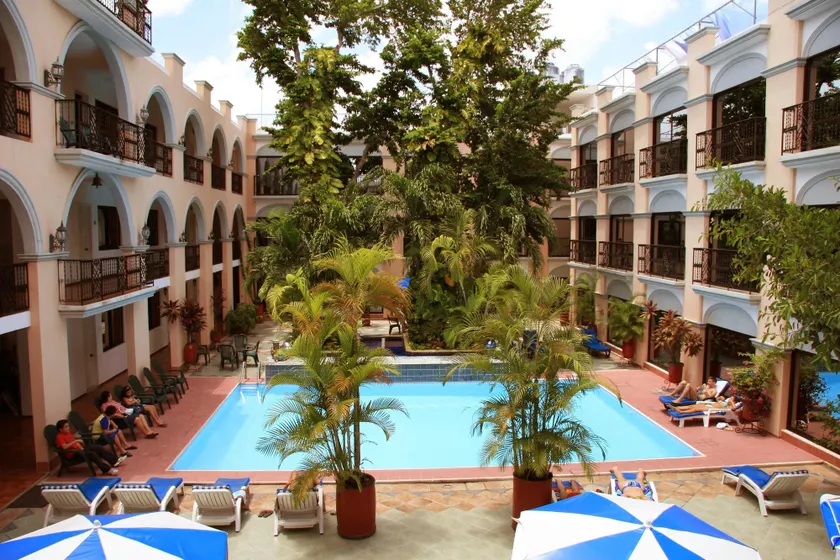 Hotel Doralba Inn - Image 1